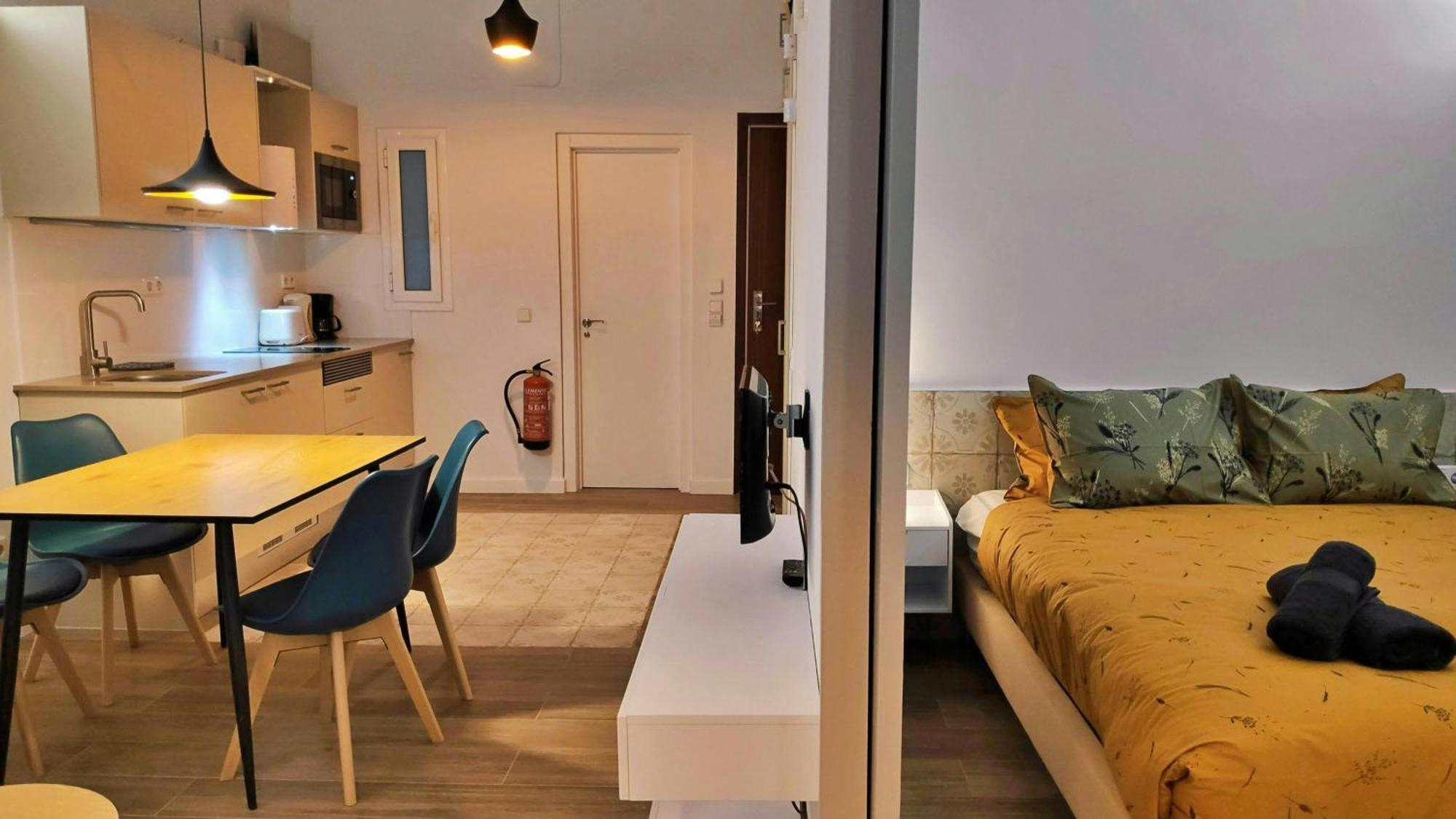 Sant Antoni 3 - Downtown Barcelona. Modern Apartment Bagian luar foto