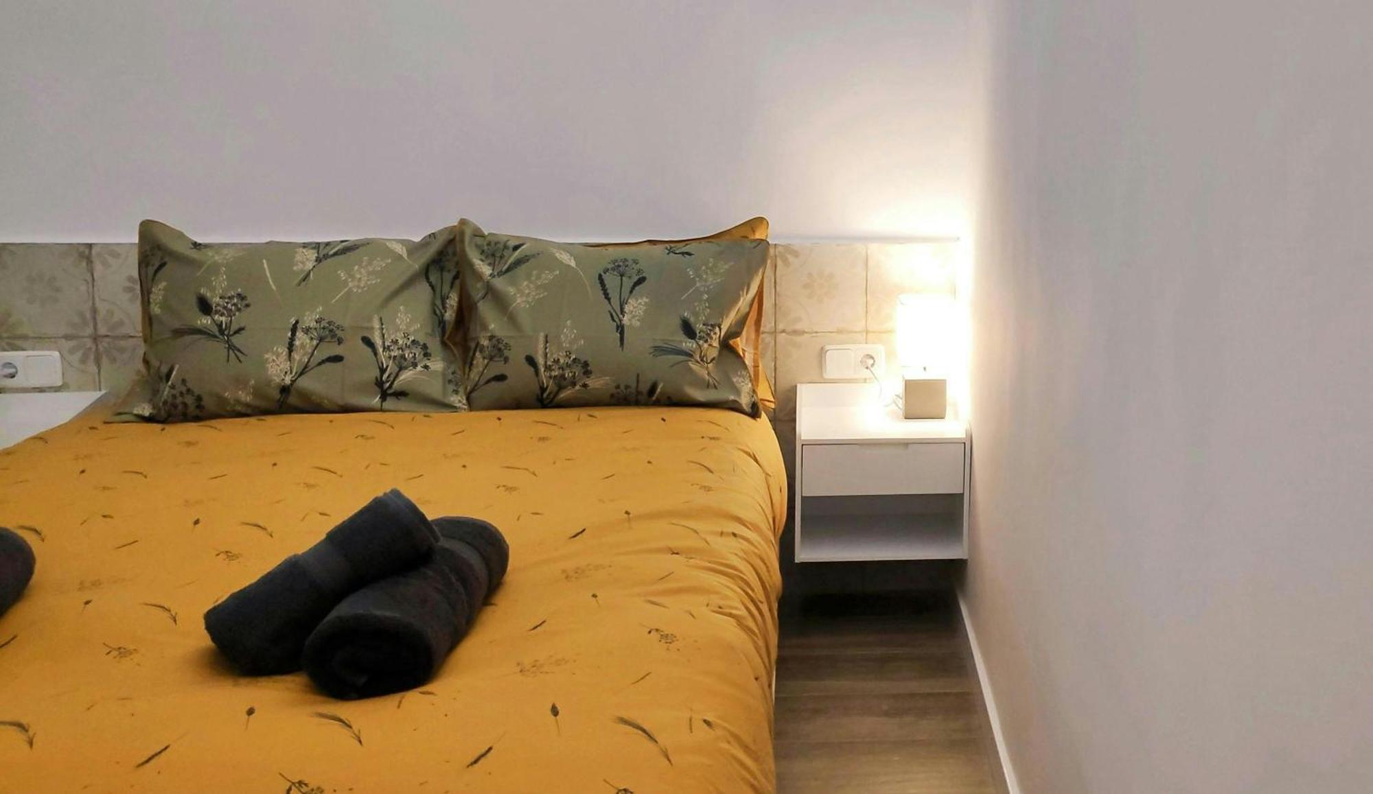 Sant Antoni 3 - Downtown Barcelona. Modern Apartment Bagian luar foto